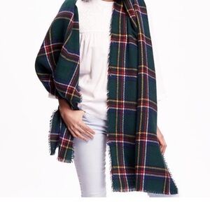 Old Navy brushed flannel scarf - large green plaid boxFA